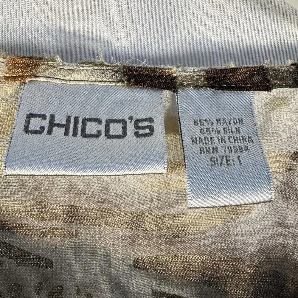Chico’s Size 1 (M) Silk Blend Abstract Leaf Print Long Sleeve Blouse Tie Cuff